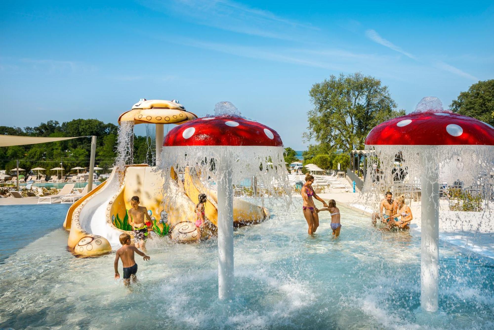 Aminess Planet Camping Maravea Resort - Pitches Novigrad Istria Eksteriør billede